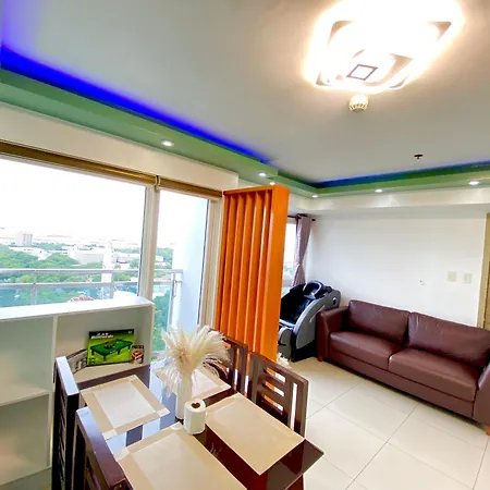 Stunning View Staycation Near Moa Picc World Trade Center Airport Luneta Park Manila Ocean Park Qurino Grandstand