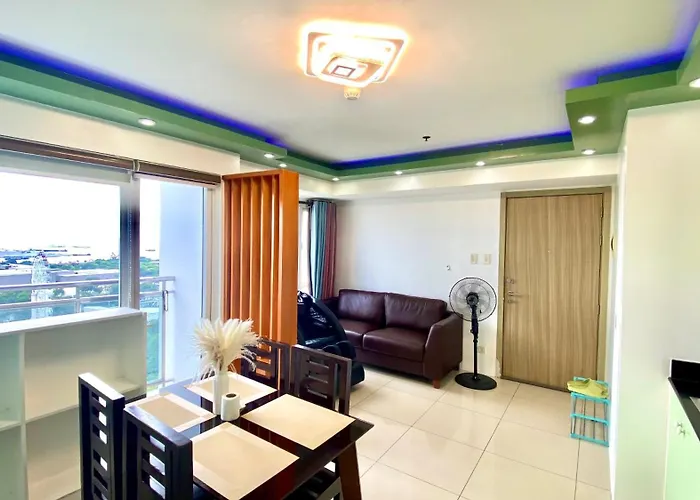 Stunning View Staycation Near Moa Picc World Trade Center Airport Luneta Park Ocean Park Qurino Grandstand *